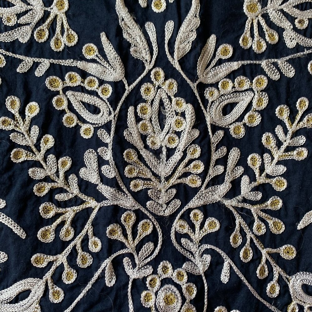 Gorgeous Kersh Dress with Beautiful Stitching - Picture 2 of 4